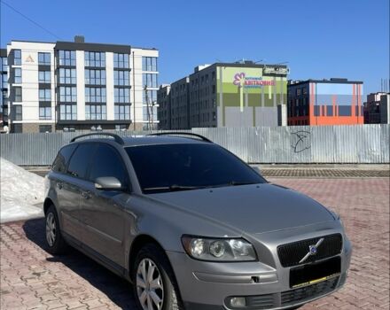 Сірий Вольво V50, об'ємом двигуна 2 л та пробігом 340 тис. км за 3100 $, фото 1 на Automoto.ua