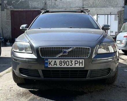 Сірий Вольво V50, об'ємом двигуна 2.4 л та пробігом 260 тис. км за 6400 $, фото 1 на Automoto.ua