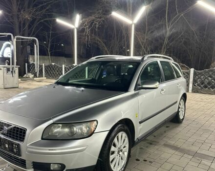 Сірий Вольво V50, об'ємом двигуна 2 л та пробігом 45 тис. км за 2999 $, фото 1 на Automoto.ua