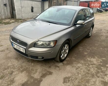 Сірий Вольво V50, об'ємом двигуна 1.6 л та пробігом 246 тис. км за 6000 $, фото 1 на Automoto.ua