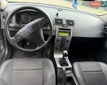 Сірий Вольво V50, об'ємом двигуна 1.6 л та пробігом 320 тис. км за 5500 $, фото 1 на Automoto.ua
