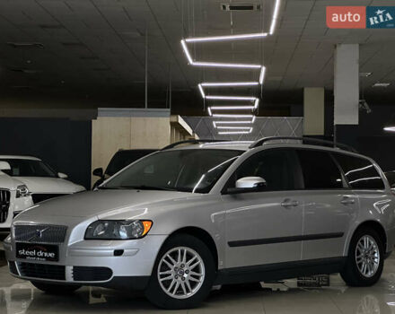 Сірий Вольво V50, об'ємом двигуна 0 л та пробігом 277 тис. км за 5999 $, фото 1 на Automoto.ua