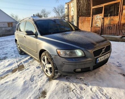 Сірий Вольво V50, об'ємом двигуна 2 л та пробігом 260 тис. км за 5400 $, фото 1 на Automoto.ua