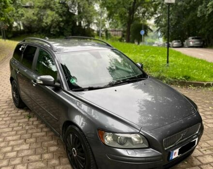 Сірий Вольво V50, об'ємом двигуна 2 л та пробігом 235 тис. км за 2591 $, фото 1 на Automoto.ua