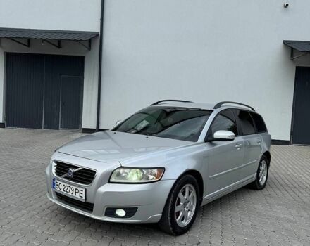 Сірий Вольво V50, об'ємом двигуна 2 л та пробігом 340 тис. км за 6700 $, фото 1 на Automoto.ua
