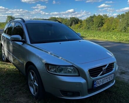 Сірий Вольво V50, об'ємом двигуна 1.56 л та пробігом 245 тис. км за 5300 $, фото 1 на Automoto.ua