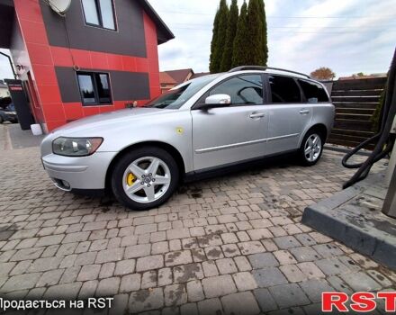 Сірий Вольво V50, об'ємом двигуна 2 л та пробігом 298 тис. км за 7000 $, фото 1 на Automoto.ua