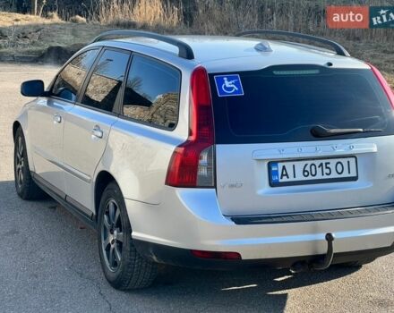 Сірий Вольво V50, об'ємом двигуна 2 л та пробігом 367 тис. км за 6500 $, фото 1 на Automoto.ua
