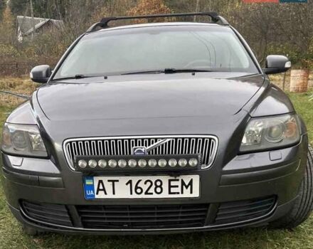 Сірий Вольво V50, об'ємом двигуна 1.56 л та пробігом 590 тис. км за 3700 $, фото 1 на Automoto.ua