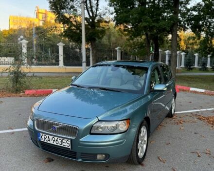 Сірий Вольво V50, об'ємом двигуна 2 л та пробігом 300 тис. км за 2850 $, фото 1 на Automoto.ua