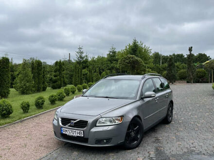 Вольво V50 2007 у Житомирі на Automoto.ua Сірий Вольво V50, об'ємом двигуна 2 л та пробігом 371 тис. км за 4999 $, фото 1 на Automoto.ua