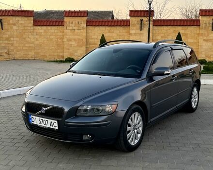 Сірий Вольво V50, об'ємом двигуна 2 л та пробігом 256 тис. км за 6500 $, фото 1 на Automoto.ua