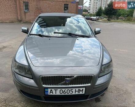 Сірий Вольво V50, об'ємом двигуна 2 л та пробігом 236 тис. км за 4300 $, фото 1 на Automoto.ua