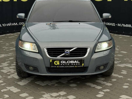 Серый Вольво В50, объемом двигателя 1.56 л и пробегом 244 тыс. км за 6900 $, фото 1 на Automoto.ua