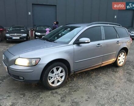 Серый Вольво В50, объемом двигателя 1.6 л и пробегом 367 тыс. км за 6490 $, фото 1 на Automoto.ua
