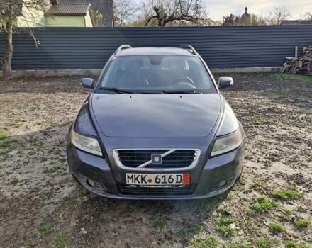 Сірий Вольво V50, об'ємом двигуна 2 л та пробігом 322 тис. км за 1650 $, фото 1 на Automoto.ua
