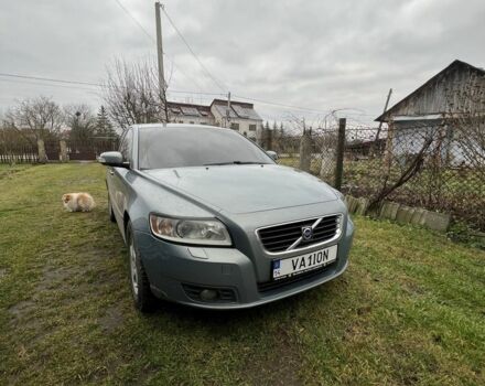 Сірий Вольво V50, об'ємом двигуна 1.6 л та пробігом 245 тис. км за 6300 $, фото 1 на Automoto.ua