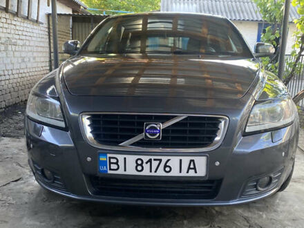 Вольво В50 2008 в Кременчуге на Automoto.ua Серый Вольво В50, объемом двигателя 1.6 л и пробегом 400 тыс. км за 7300 $, фото 1 на Automoto.ua