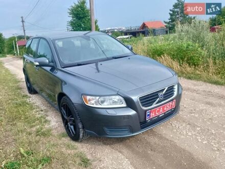 Сірий Вольво V50, об'ємом двигуна 1.6 л та пробігом 245 тис. км за 6500 $, фото 1 на Automoto.ua