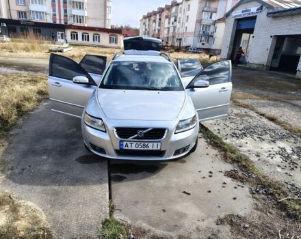 Сірий Вольво V50, об'ємом двигуна 1.6 л та пробігом 232 тис. км за 5900 $, фото 1 на Automoto.ua