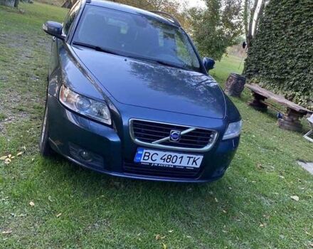 Серый Вольво В50, объемом двигателя 1.56 л и пробегом 156 тыс. км за 6500 $, фото 1 на Automoto.ua