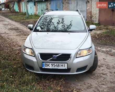 Серый Вольво В50, объемом двигателя 1.56 л и пробегом 280 тыс. км за 5700 $, фото 1 на Automoto.ua