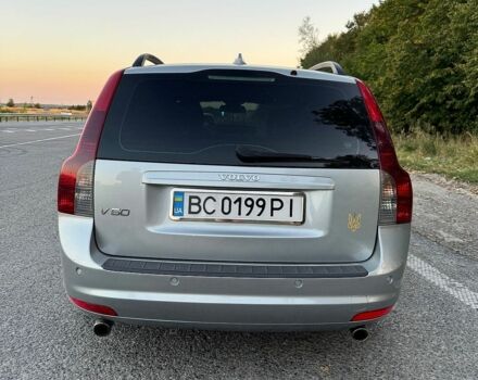 Серый Вольво В50, объемом двигателя 1.6 л и пробегом 288 тыс. км за 6300 $, фото 1 на Automoto.ua