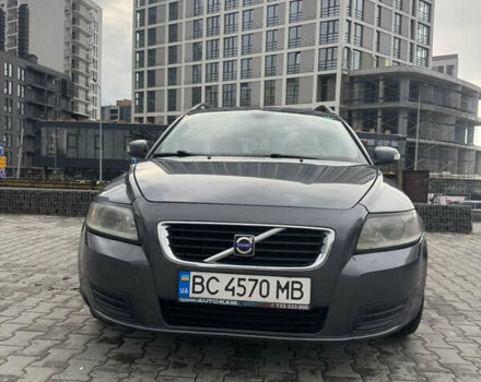 Серый Вольво В50, объемом двигателя 1.6 л и пробегом 323 тыс. км за 4999 $, фото 1 на Automoto.ua