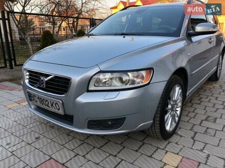 Вольво В50 2008 в Дрогобыче на Automoto.ua Серый Вольво В50, объемом двигателя 1.56 л и пробегом 226 тыс. км за 7499 $, фото 1 на Automoto.ua