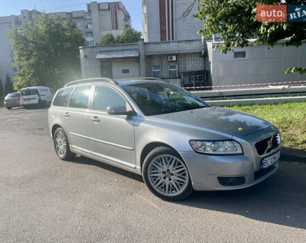 Сірий Вольво V50, об'ємом двигуна 2 л та пробігом 320 тис. км за 6500 $, фото 1 на Automoto.ua