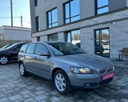 Серый Вольво В50, объемом двигателя 1.8 л и пробегом 215 тыс. км за 6200 $, фото 1 на Automoto.ua