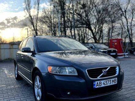 Серый Вольво В50, объемом двигателя 2 л и пробегом 250 тыс. км за 8300 $, фото 1 на Automoto.ua