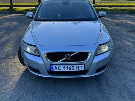Вольво V50 2008 у Володимир-Волинський на Automoto.ua Сірий Вольво V50, об'ємом двигуна 2 л та пробігом 359 тис. км за 6500 $, фото 1 на Automoto.ua