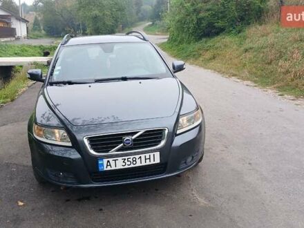 Вольво V50 2008 у Івано-Франківську на Automoto.ua Сірий Вольво V50, об'ємом двигуна 1.56 л та пробігом 215 тис. км за 6000 $, фото 1 на Automoto.ua