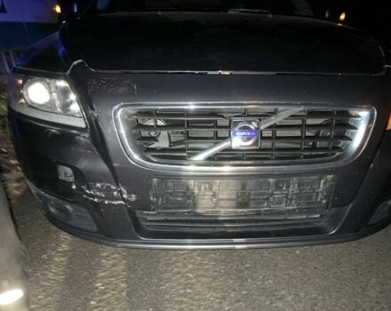 Сірий Вольво V50, об'ємом двигуна 1.6 л та пробігом 312 тис. км за 3099 $, фото 1 на Automoto.ua