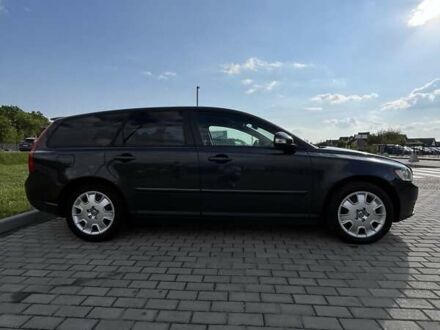 Вольво V50 2009 у Луцьку на Automoto.ua Сірий Вольво V50, об'ємом двигуна 1.6 л та пробігом 260 тис. км за 6900 $, фото 1 на Automoto.ua