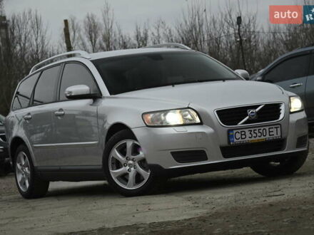 Сірий Вольво V50, об'ємом двигуна 2 л та пробігом 240 тис. км за 7650 $, фото 1 на Automoto.ua