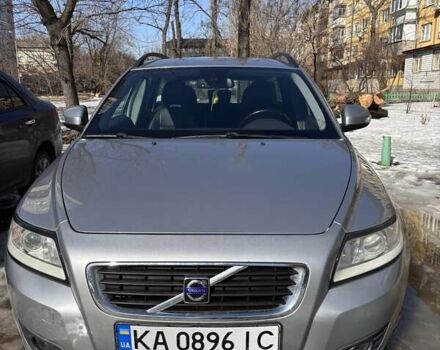 Сірий Вольво V50, об'ємом двигуна 1.56 л та пробігом 230 тис. км за 6700 $, фото 1 на Automoto.ua