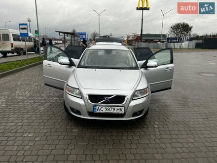 Сірий Вольво V50, об'ємом двигуна 2 л та пробігом 264 тис. км за 8500 $, фото 1 на Automoto.ua