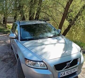 Вольво V50 2009 у Києві на Automoto.ua Сірий Вольво V50, об'ємом двигуна 1.56 л та пробігом 343 тис. км за 6500 $, фото 1 на Automoto.ua