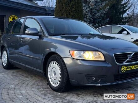 Вольво V50 2009 у Львові на Automoto.ua Сірий Вольво V50, об'ємом двигуна 1.6 л та пробігом 215 тис. км за 7250 $, фото 1 на Automoto.ua