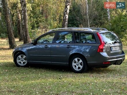 Серый Вольво В50, объемом двигателя 1.6 л и пробегом 285 тыс. км за 6400 $, фото 1 на Automoto.ua