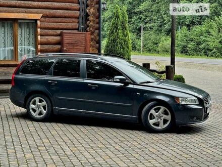 Вольво В50 2009 в Коломые на Automoto.ua Серый Вольво В50, объемом двигателя 1.56 л и пробегом 245 тыс. км за 6599 $, фото 1 на Automoto.ua