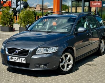 Сірий Вольво V50, об'ємом двигуна 2 л та пробігом 286 тис. км за 7999 $, фото 1 на Automoto.ua