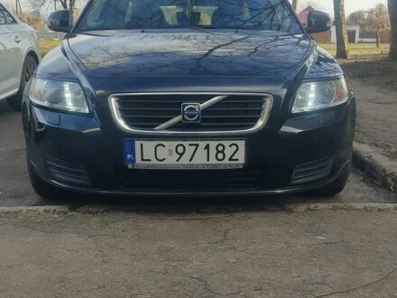 Серый Вольво В50, объемом двигателя 0 л и пробегом 249 тыс. км за 3600 $, фото 1 на Automoto.ua