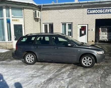 Сірий Вольво V50, об'ємом двигуна 1.56 л та пробігом 293 тис. км за 7000 $, фото 1 на Automoto.ua