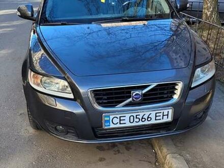 Вольво V50 2009 у Чернівцях на Automoto.ua Сірий Вольво V50, об'ємом двигуна 2 л та пробігом 308 тис. км за 6500 $, фото 1 на Automoto.ua