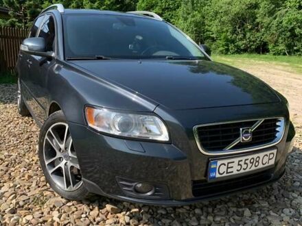 Серый Вольво В50, объемом двигателя 1.56 л и пробегом 258 тыс. км за 6000 $, фото 1 на Automoto.ua