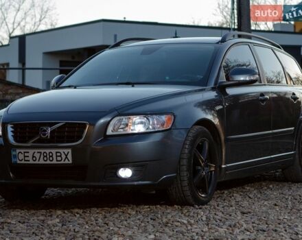 Серый Вольво В50, объемом двигателя 1.6 л и пробегом 230 тыс. км за 7000 $, фото 1 на Automoto.ua