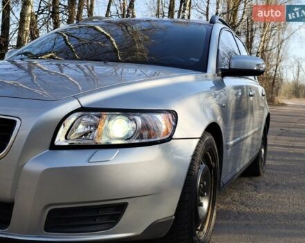 Серый Вольво В50, объемом двигателя 1.56 л и пробегом 190 тыс. км за 6499 $, фото 1 на Automoto.ua